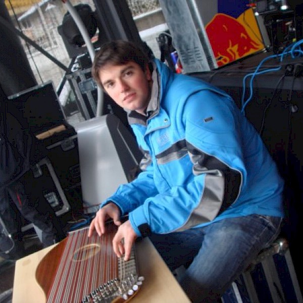 Zither on Rave... Rave on Snow!!!  Saalbach Hinterglemm